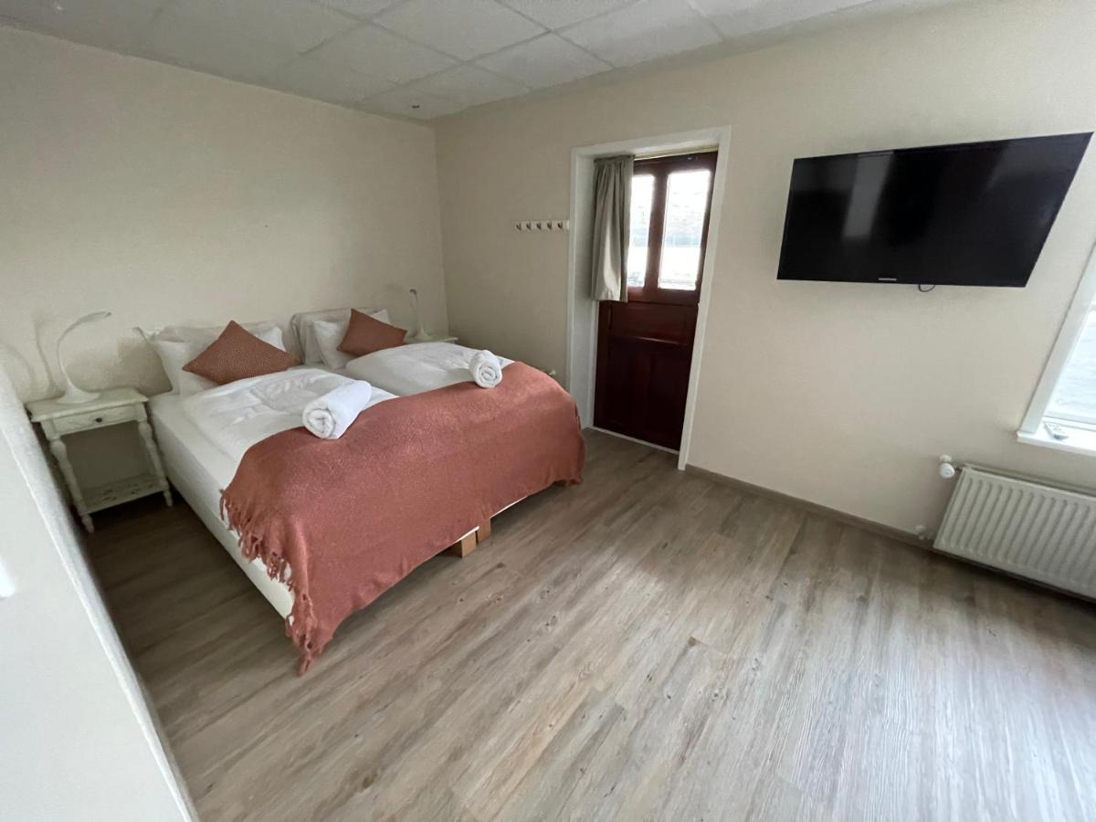 600 Guesthouse อาคูเรย์รี ภายนอก รูปภาพ